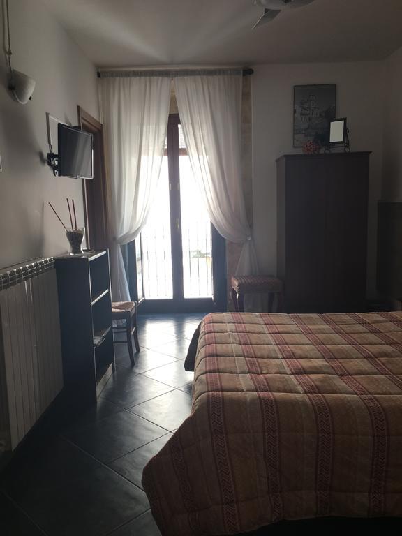 Bed And Breakfast Araba Fenice Ragusa Buitenkant foto