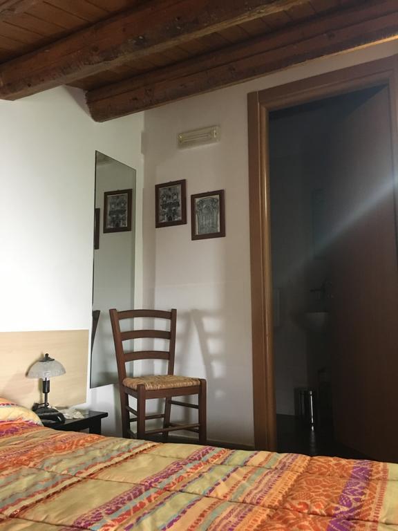 Bed And Breakfast Araba Fenice Ragusa Buitenkant foto